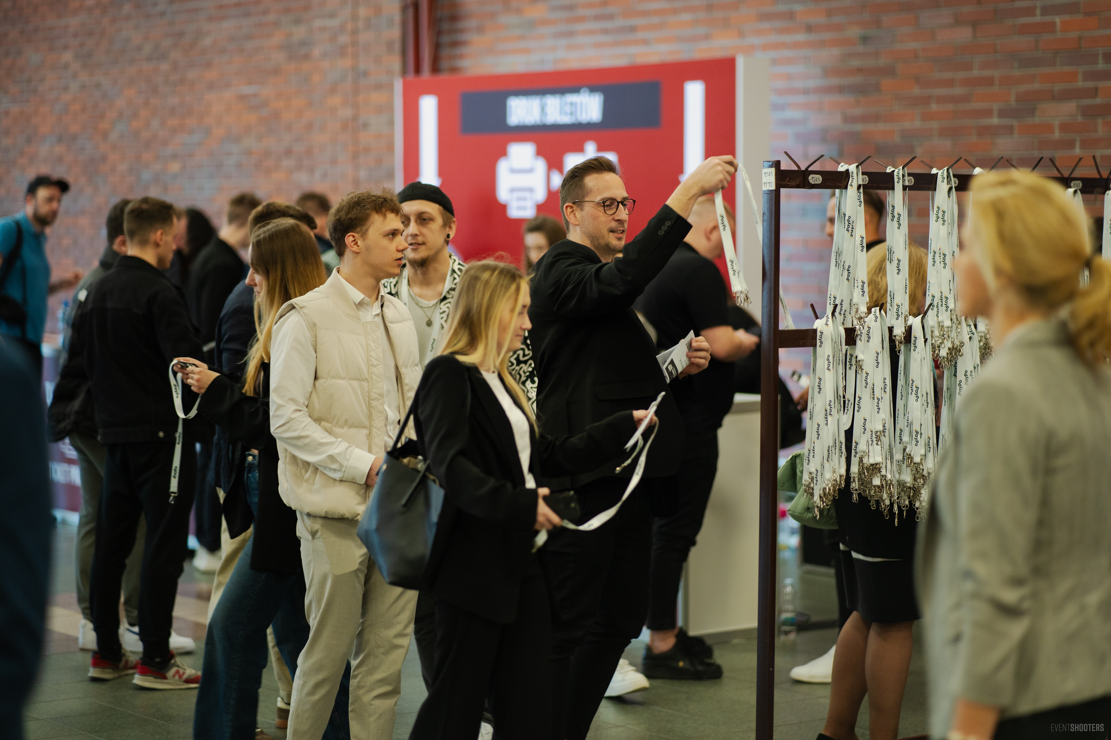 https://res.cloudinary.com/eventjuicer/image/upload/v1755775351/ecwe_lp/premium/20250403-1004-TEH-WIOSNA-2025-eventshooters-pl-DSC00407.jpg